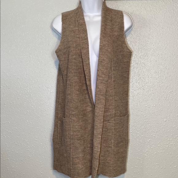 Nanette Lepore Sweaters - Nanette Lepore 100% Merino Wool Tan Cardigan with Ribbed Hem